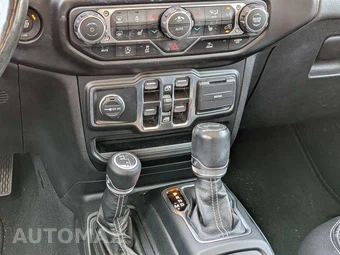 2022 Jeep Wrangler Unlimited Sahara - miniatura 19
