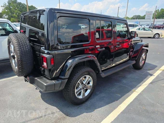 2022 Jeep Wrangler Unlimited Sahara - miniatura 3