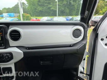 2022 Jeep Wrangler Unlimited Sahara - miniatura 16