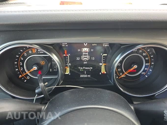 2022 Jeep Wrangler Unlimited Sahara - miniatura 12