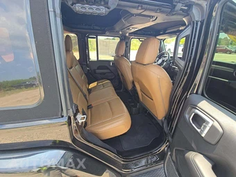 2022 Jeep Wrangler Unlimited Sahara - miniatura 16