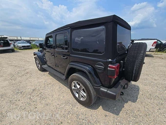 2022 Jeep Wrangler Unlimited Sahara - miniatura 2