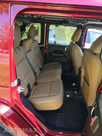 2022 Jeep Wrangler Unlimited Sahara - miniatura 16