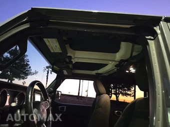 2022 Jeep Wrangler Unlimited Sahara - miniatura 14