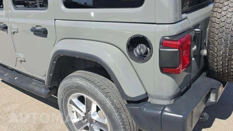 2022 Jeep Wrangler Unlimited Sahara - miniatura 24