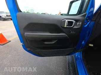 2022 Jeep Wrangler Unlimited Sahara - miniatura 9