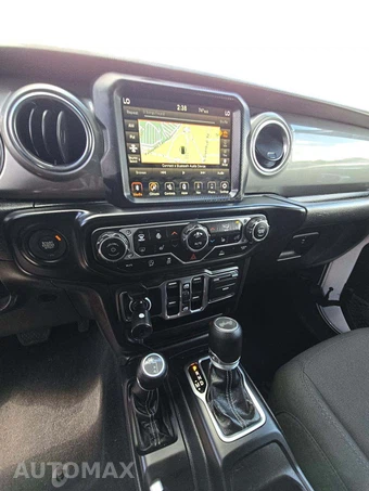 2022 Jeep Wrangler Unlimited Sahara - miniatura 10