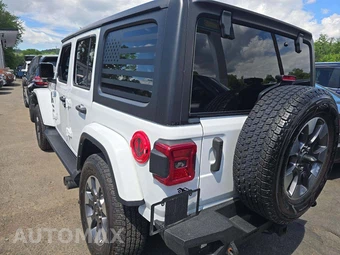 2022 Jeep Wrangler Unlimited Sahara - miniatura 2