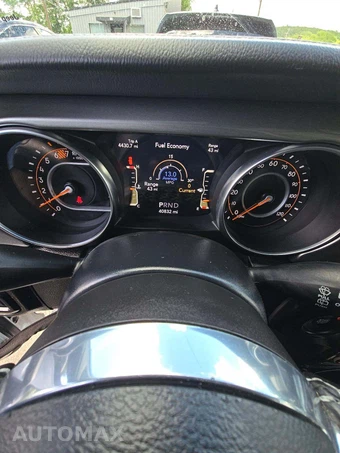 2022 Jeep Wrangler Unlimited Sahara - miniatura 9