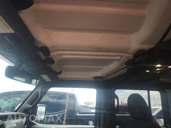 2022 Jeep Wrangler Unlimited Sahara - miniatura 17