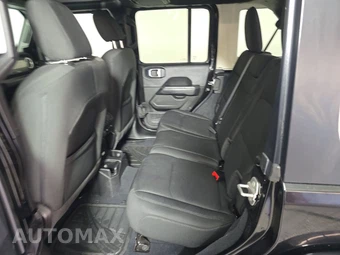 2022 Jeep Wrangler Unlimited Sahara - miniatura 13