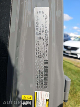 2022 Jeep Wrangler Unlimited Sahara Altitude Edition - miniatura 5