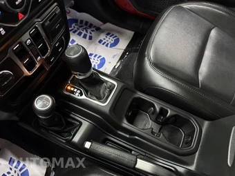 2022 Jeep Wrangler Unlimited Sahara Altitude Edition - miniatura 18