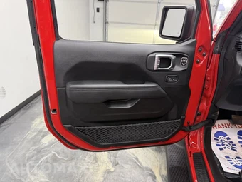 2022 Jeep Wrangler Unlimited Sahara Altitude Edition - miniatura 9