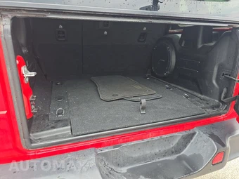 2022 Jeep Wrangler Unlimited Sahara Altitude Edition - miniatura 16
