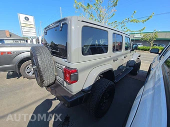 2022 Jeep Wrangler Unlimited Sahara Altitude Edition - miniatura 3