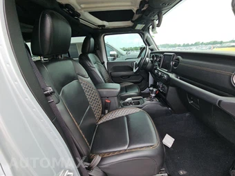 2022 Jeep Wrangler Unlimited Sahara High Altitude Edition - miniatura 8