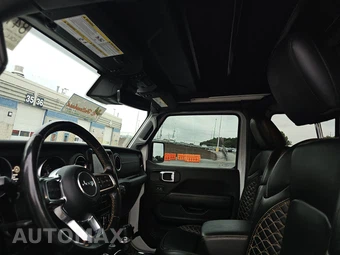 2022 Jeep Wrangler Unlimited Sahara High Altitude Edition - miniatura 18