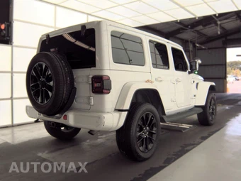 2022 Jeep Wrangler Unlimited Sahara High Altitude Edition - miniatura 4