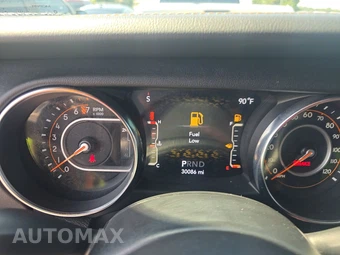 2022 Jeep Wrangler Unlimited Sahara High Altitude Edition - miniatura 12