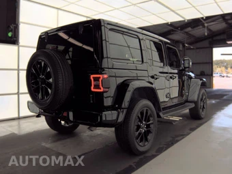 2022 Jeep Wrangler Unlimited Sahara High Altitude Edition - miniatura 4