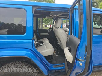 2022 Jeep Wrangler Unlimited Sahara High Altitude Edition - miniatura 13