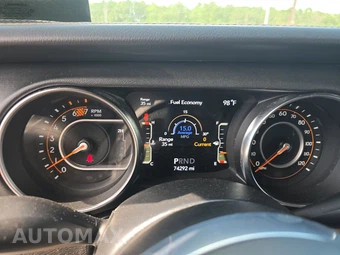 2022 Jeep Wrangler Unlimited Sahara High Altitude Edition - miniatura 12