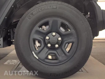 2022 Jeep Wrangler Unlimited Sport - miniatura 10