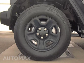 2022 Jeep Wrangler Unlimited Sport - miniatura 9