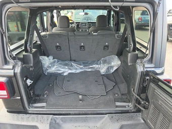 2022 Jeep Wrangler Unlimited Sport Altitude Edition - miniatura 16