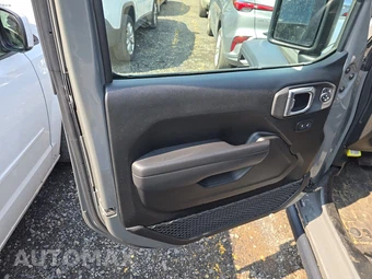 2022 Jeep Wrangler Unlimited Willys Edition - miniatura 9