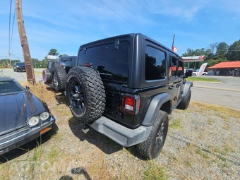 2022 Jeep Wrangler Unlimited Willys Edition - miniatura 3