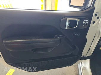 2022 Jeep Wrangler Unlimited Willys Edition - miniatura 9