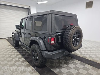 2022 Jeep Wrangler Unlimited Willys Sport Edition - miniatura 6