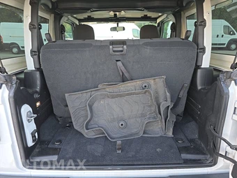 2022 Jeep Wrangler Willys Edition - miniatura 16