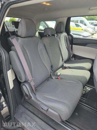 2022 Kia Carnival MPV LX 121.7" WB - miniatura 17