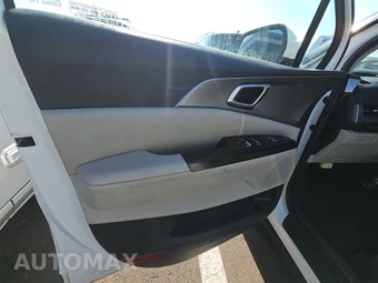 2022 Kia Carnival MPV LXS 121.7" WB - miniatura 9