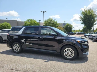 2022 Kia Carnival MPV LXS 121.7" WB - miniatura 4