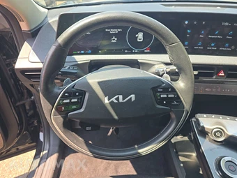 2022 Kia EV6 Wind - miniatura 10