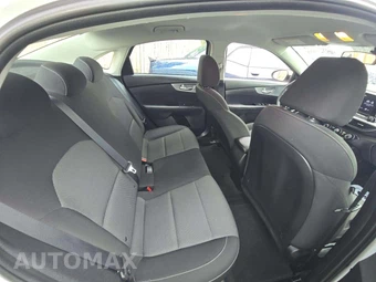 2022 Kia Forte FE – miniatura 16