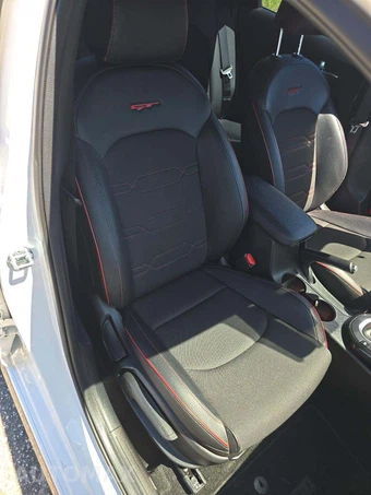 2022 Kia Forte GT - miniatura 18