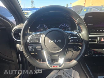 2022 Kia Forte GT – miniatura 10
