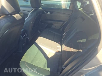 2022 Kia Forte GT – miniatura 13