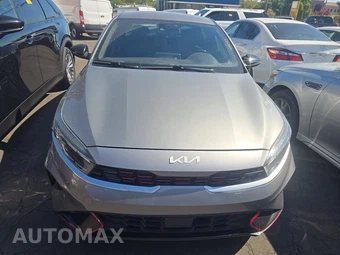 2022 Kia Forte GT – miniatura 2