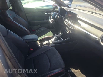 2022 Kia Forte GT – miniatura 8