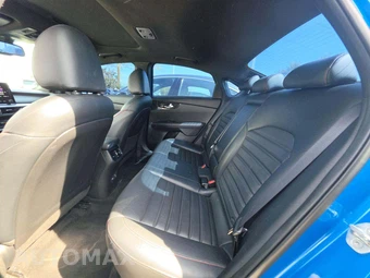 2022 Kia Forte GT - miniatura 13