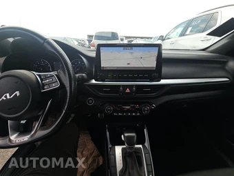 2022 Kia Forte GT - miniatura 11