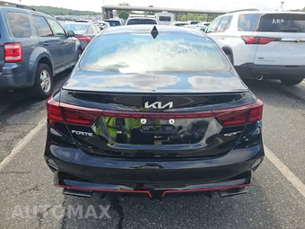 2022 Kia Forte GT - miniatura 5