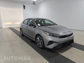 2022 Kia Forte GT – miniatura 3