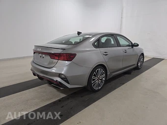 2022 Kia Forte GT – miniatura 4